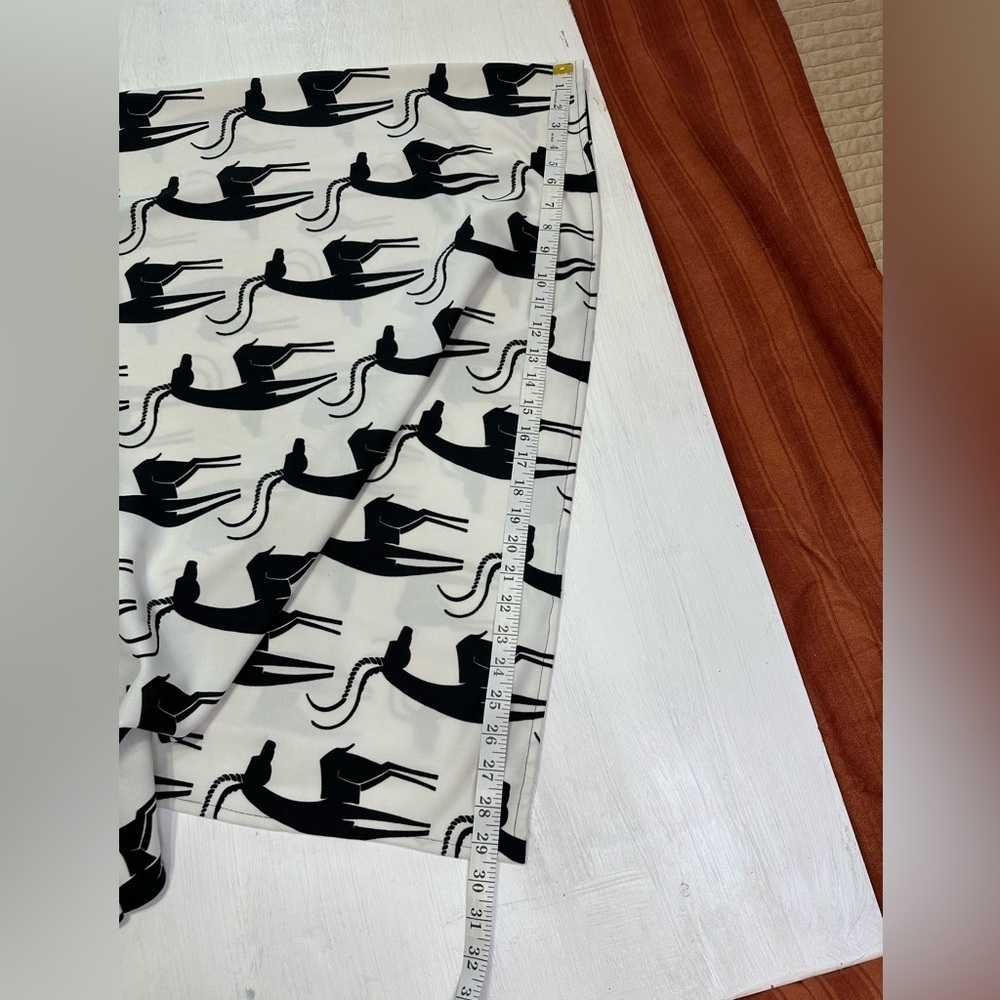 Black White Antelope Print Cape Top One Size Button Front Art Graphic Ponchos - Picture 6 of 8